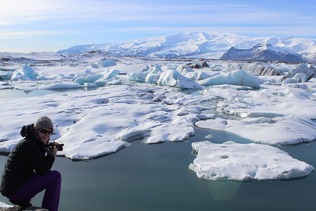 Fotografieren am Gletschersee auf Island