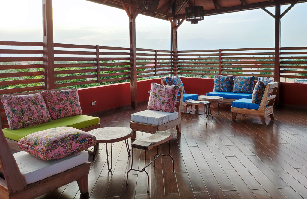 Dachterrasse mit Ausblick im Hotel Regina the Pearl