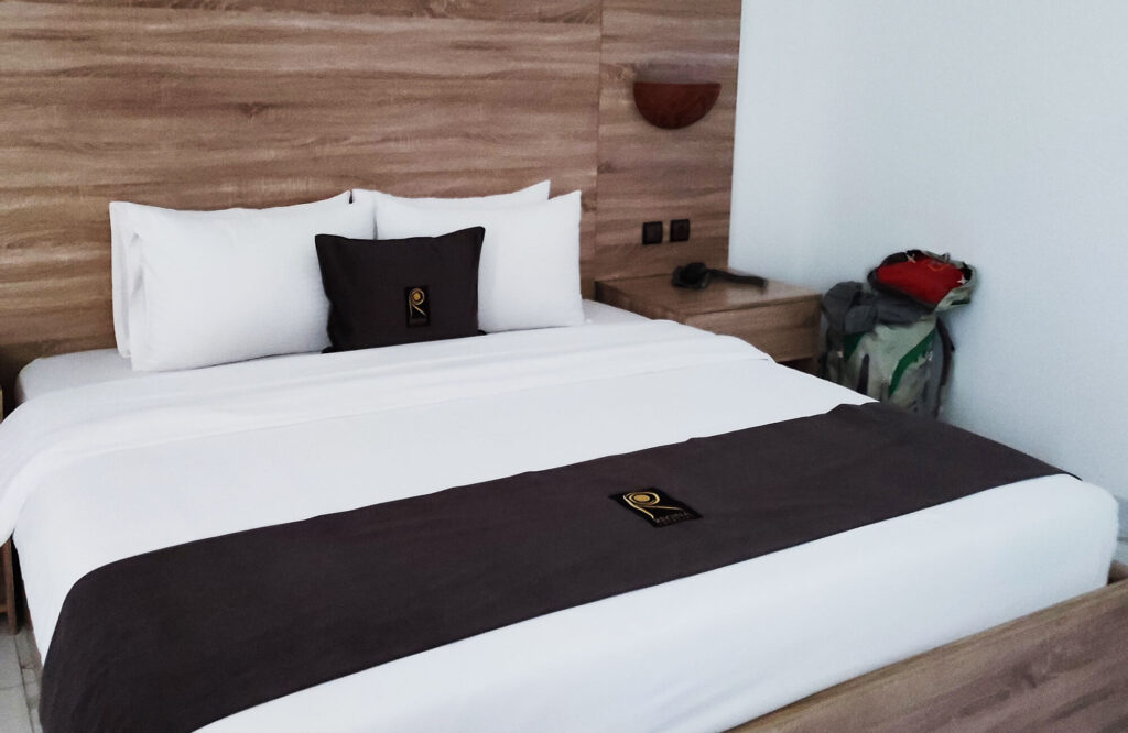 Hotelbett Togo Aneho